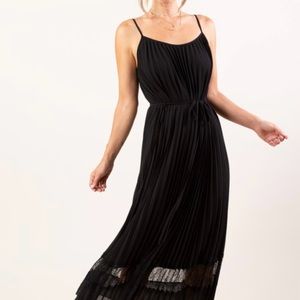 Lovestitch Lace Detail Accordion Pleated Chiffon Maxi Dress Size small